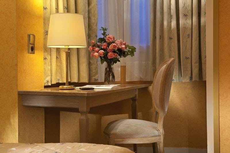Cecilia Arc De Triomphe Hotel Paryż Pokój zdjęcie