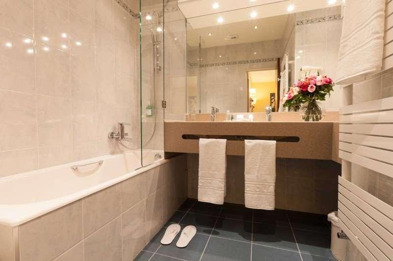 Cecilia Arc De Triomphe Hotel Paryż Zewnętrze zdjęcie